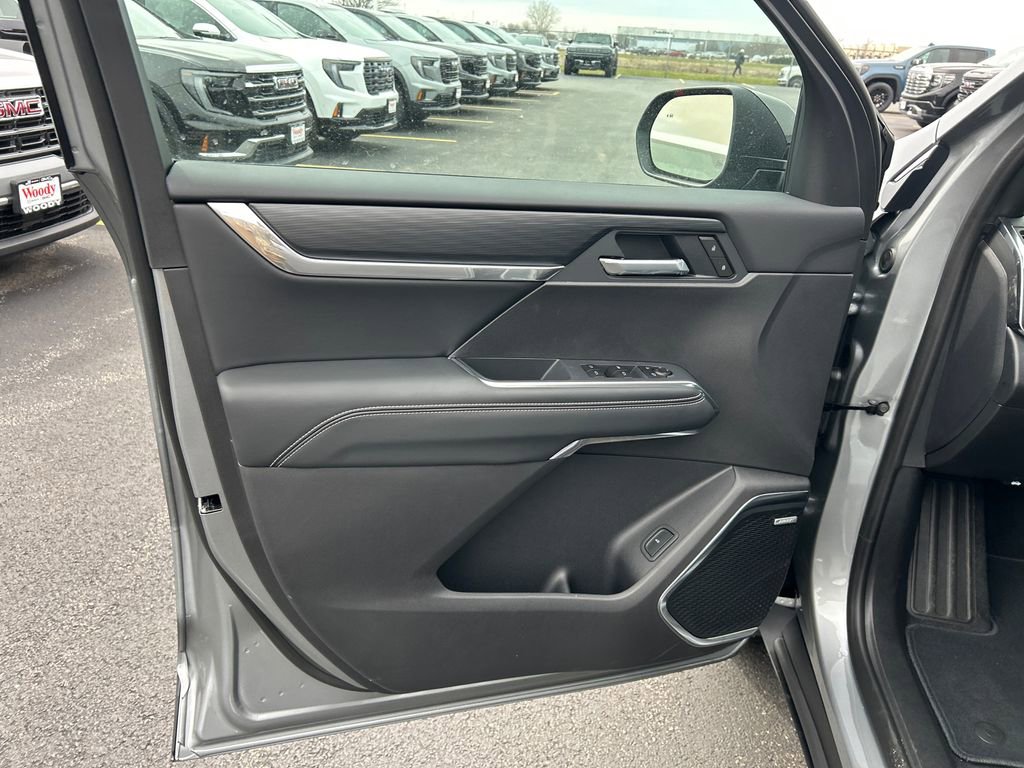 New 2026 GMC Acadia Elevation image 17