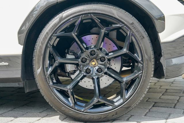 Used 2023 Lamborghini Urus Performante image 17