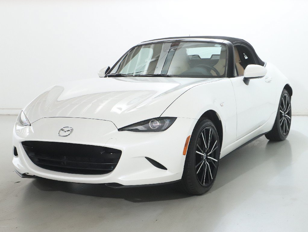 Certified 2024 MAZDA MX-5 Miata Grand Touring RWD image 4