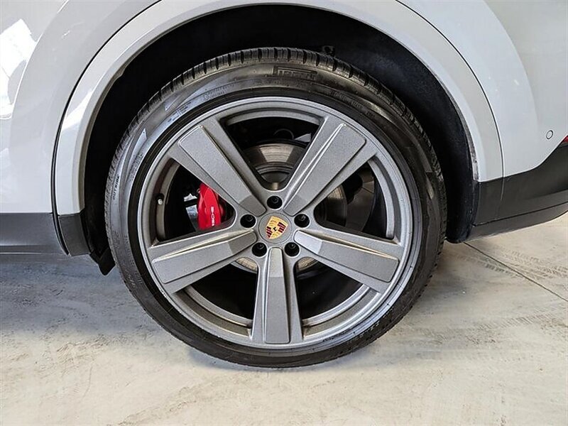 Used 2024 Porsche Cayenne S AWD/4WD image 14