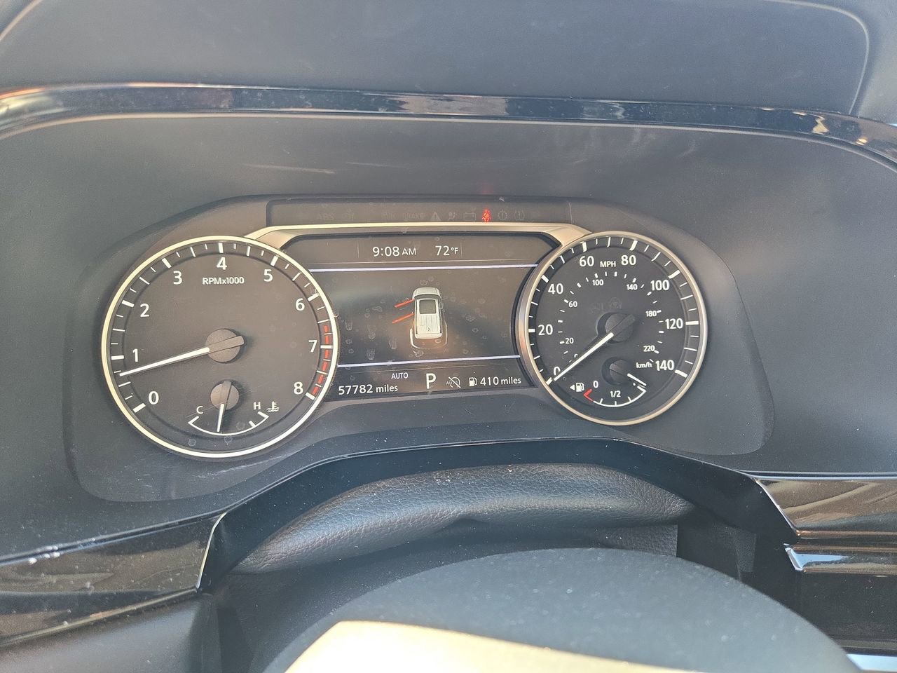 Used 2024 Nissan Pathfinder SV image 11