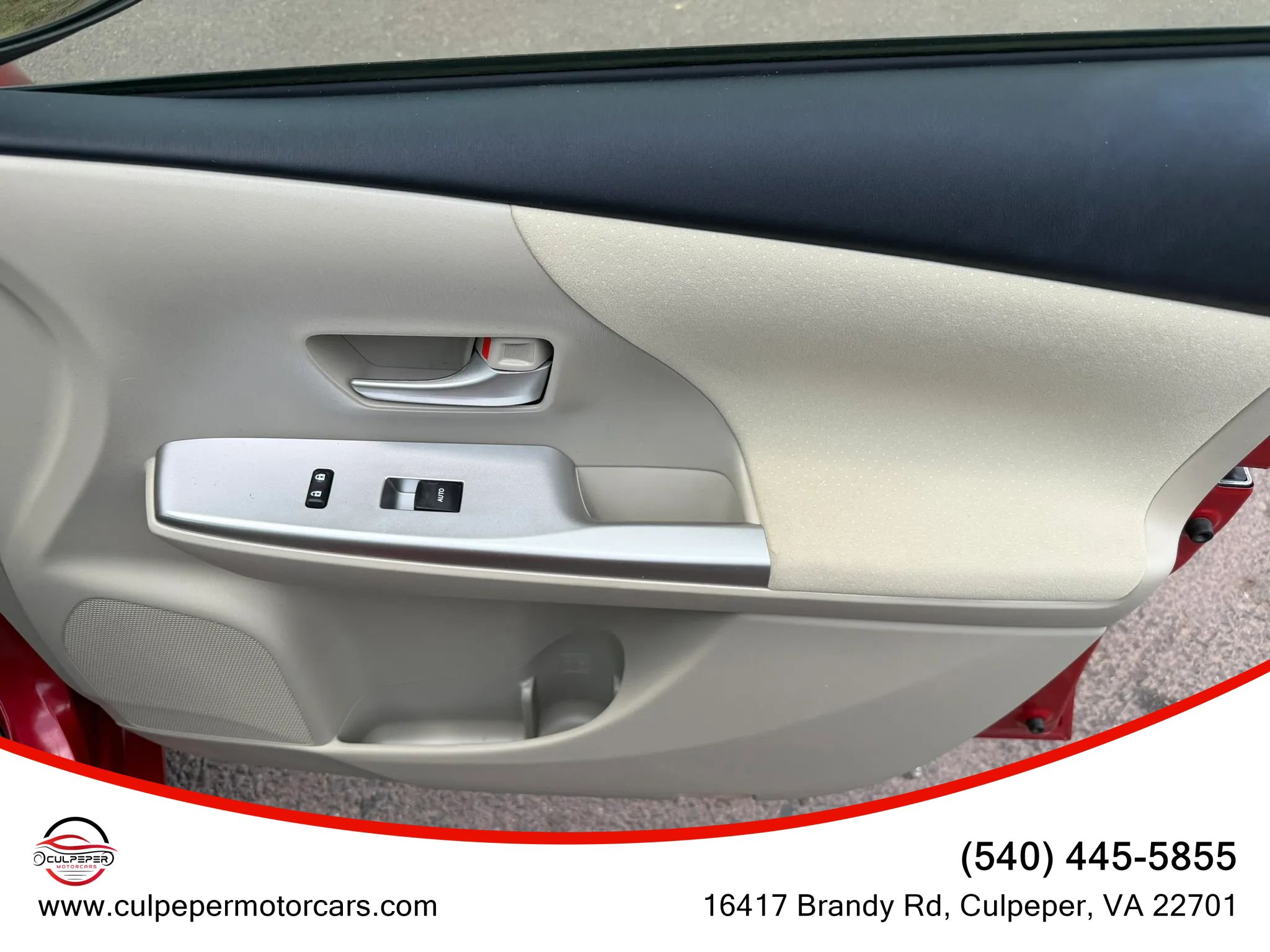 Used 2013 Toyota Prius V Three FWD image 15