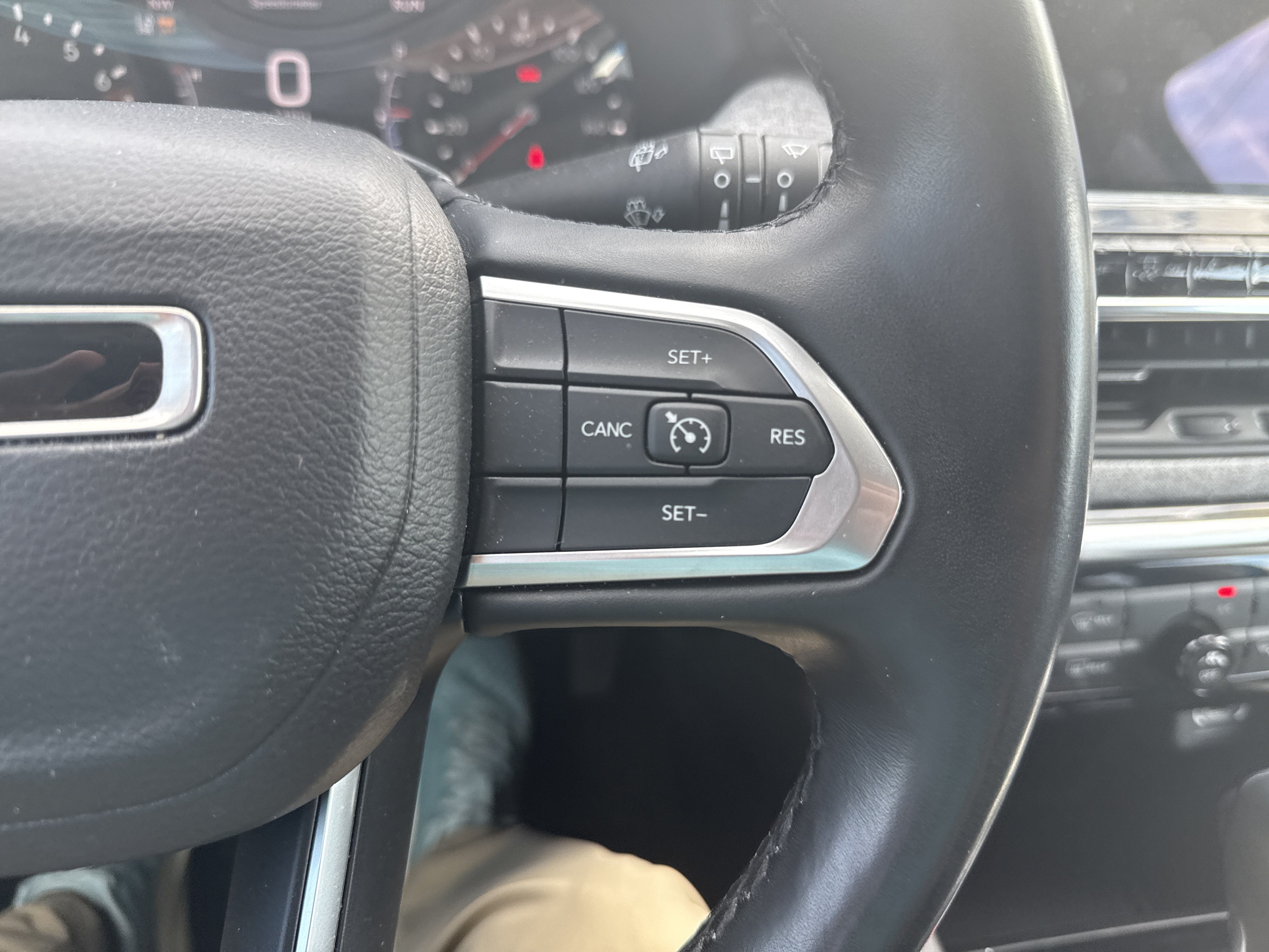 Used 2022 Jeep Compass Latitude AWD/4WD image 20