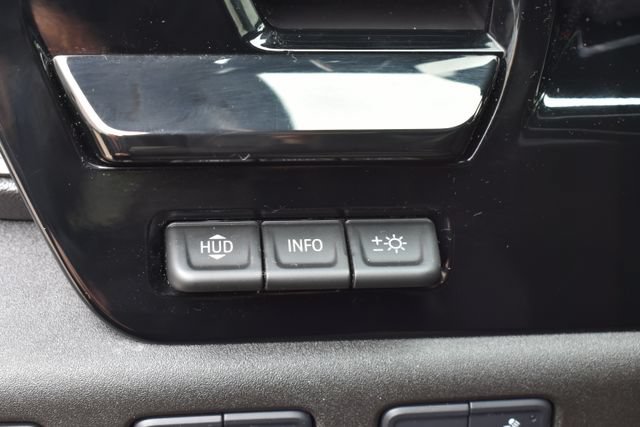 Used 2025 Chevrolet Silverado 2500 ZR2 w/ Technology Package AWD/4WD image 22
