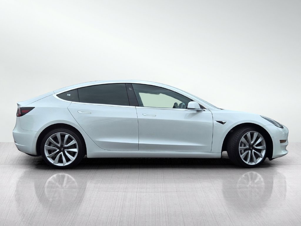 Used 2018 Tesla Model 3 Long Range RWD image 4