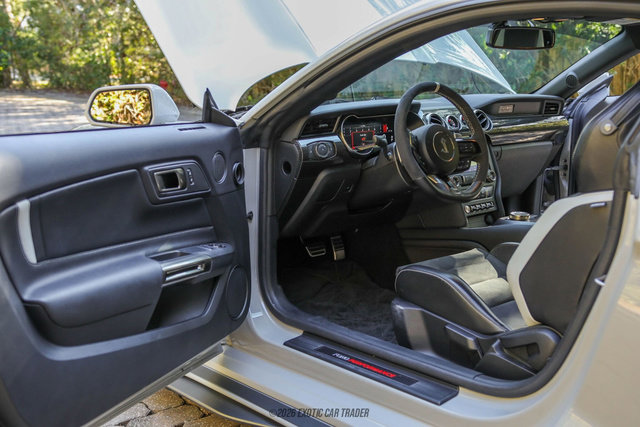 Used 2020 Ford Mustang Shelby GT500 w/ Technology Package image 19