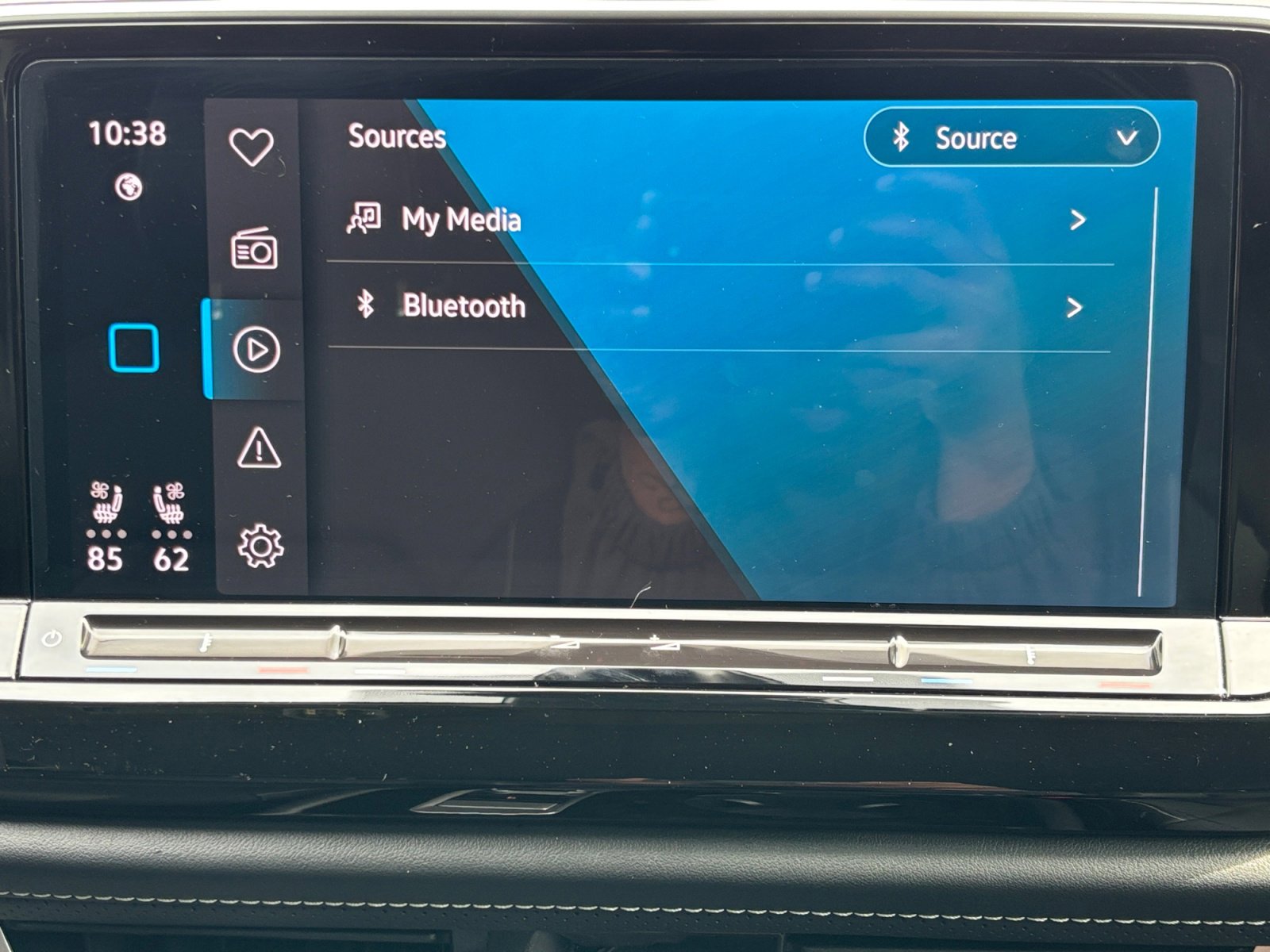 Used 2024 Volkswagen Atlas SE image 16