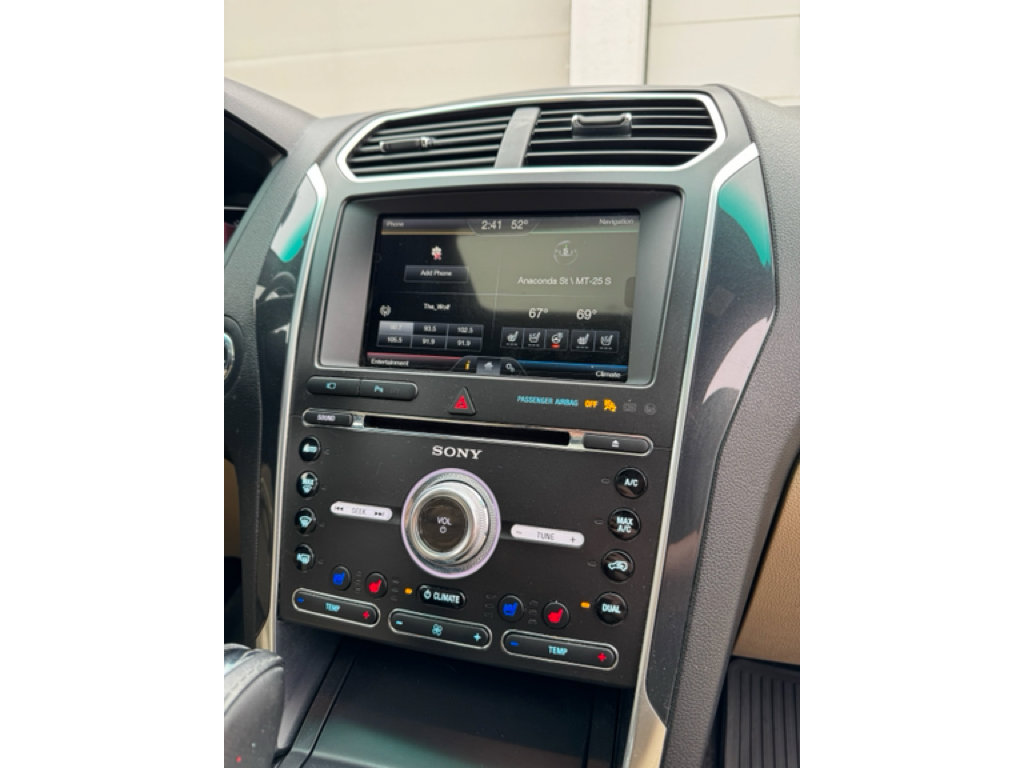 Used 2016 Ford Explorer Limited w/ Class II Trailer Tow Package image 15