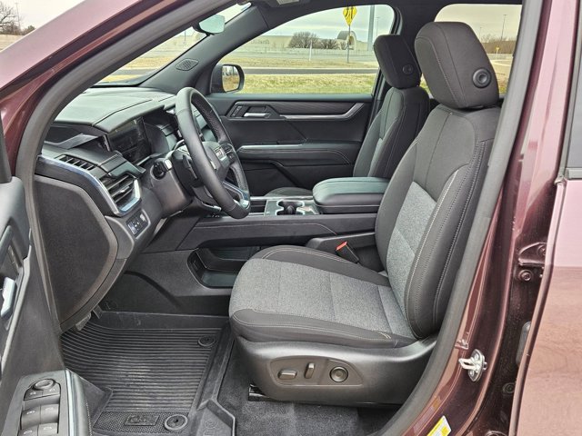 Used 2026 GMC Acadia Elevation w/ LPO, Floor Liner Package image 16