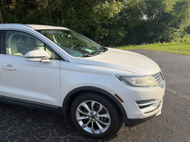 Used 2016 Lincoln MKC Select w/ Select Plus Package FWD image 8