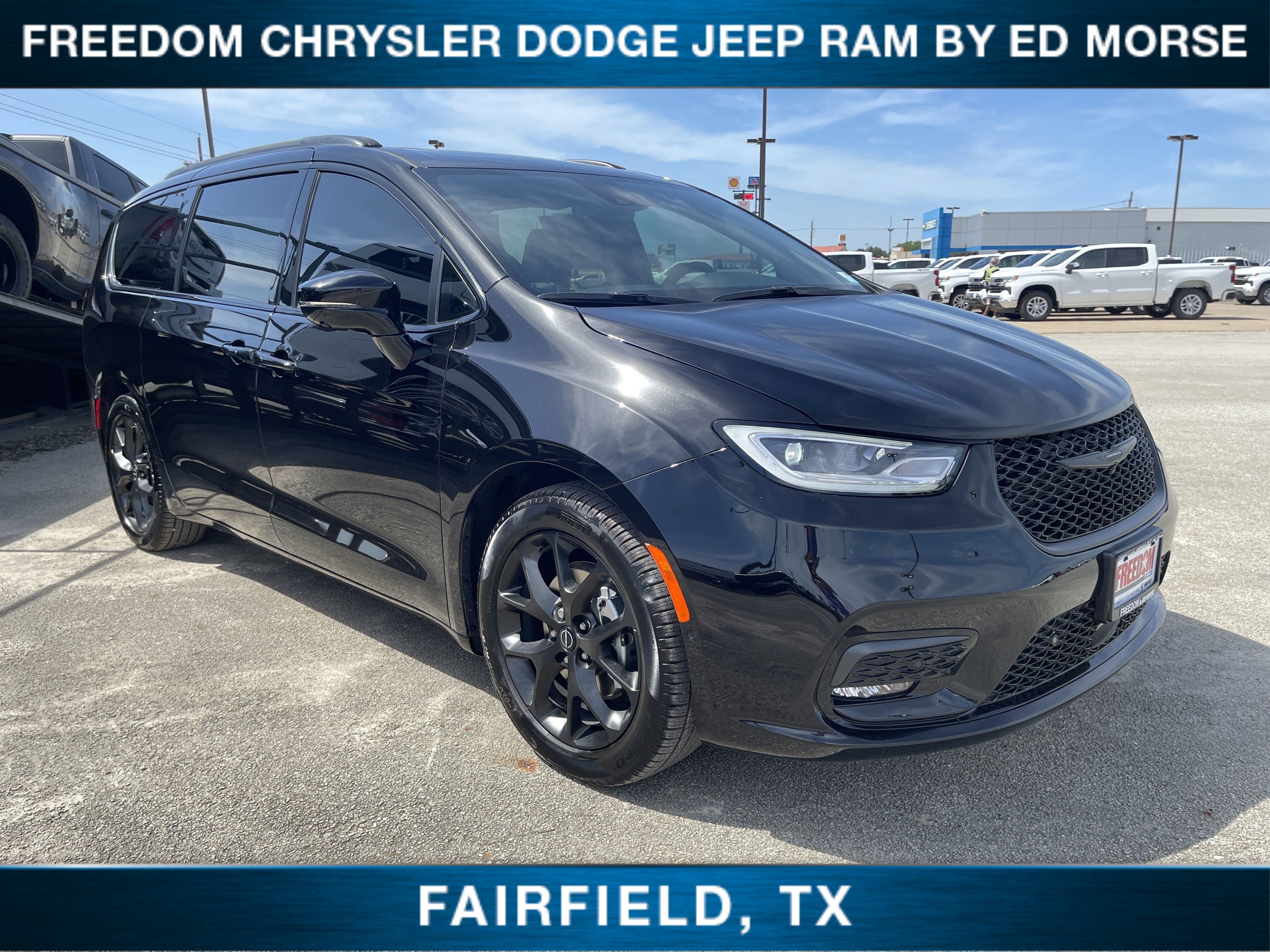 New 2025 Chrysler Pacifica Limited