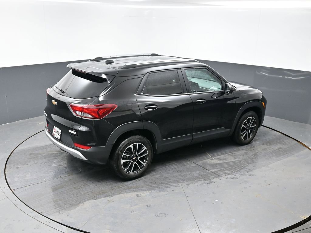 Used 2025 Chevrolet TrailBlazer LT w/ Driver Confidence Package image 38