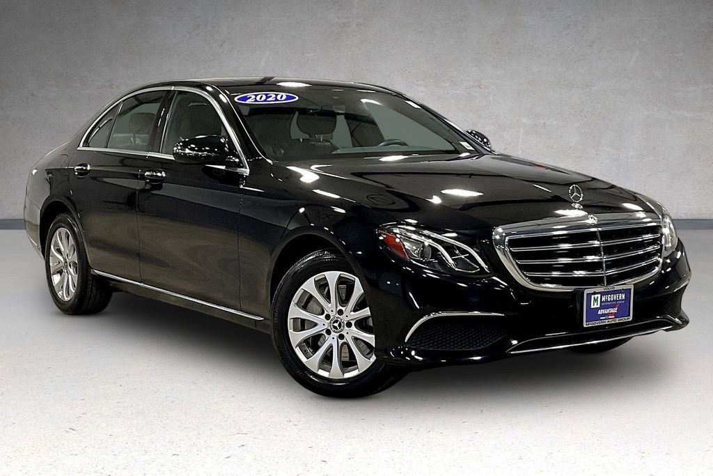 Used 2020 Mercedes-Benz E 350 4MATIC Sedan image 3