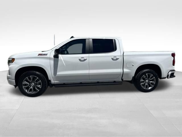 Used 2023 Chevrolet Silverado 1500 RST AWD/4WD image 3