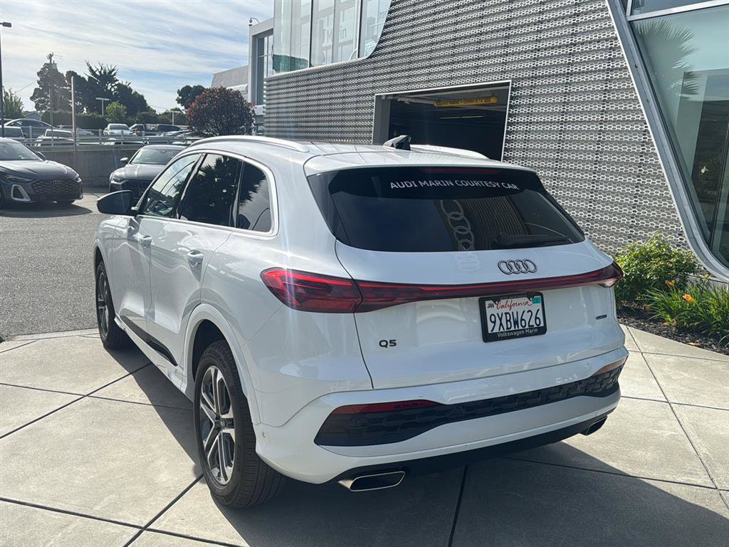 Certified 2025 Audi Q5 Premium Plus w/ Premium Plus image 8