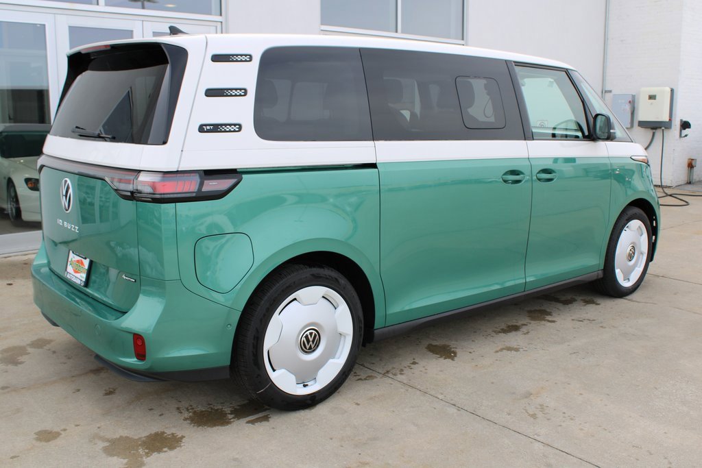 New 2025 Volkswagen ID. Buzz 1st Edition image 6