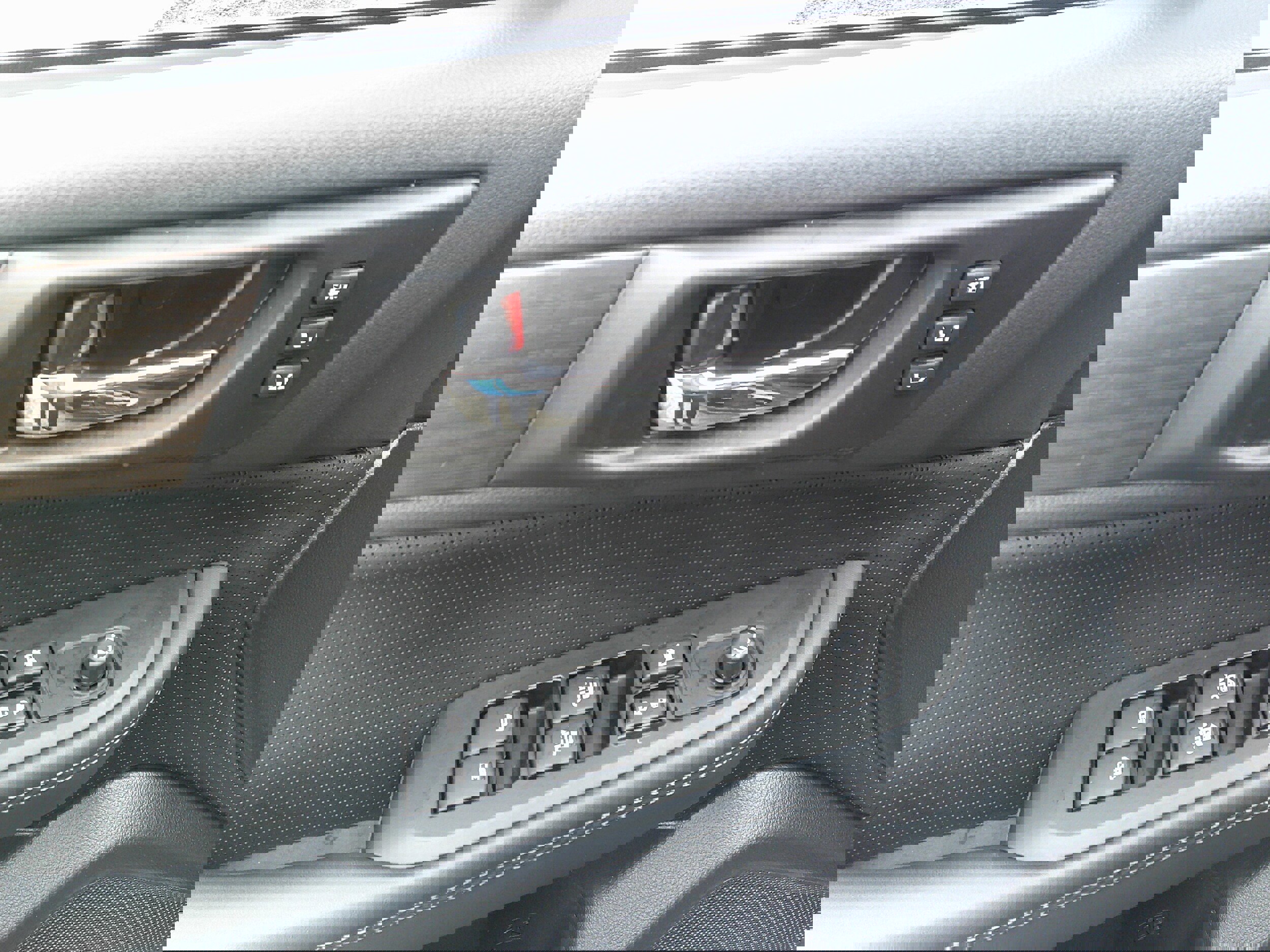 Used 2017 Subaru Legacy 3.6R Limited image 17