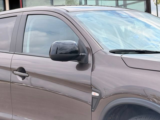 Used 2025 Mitsubishi Outlander Sport AWD image 4