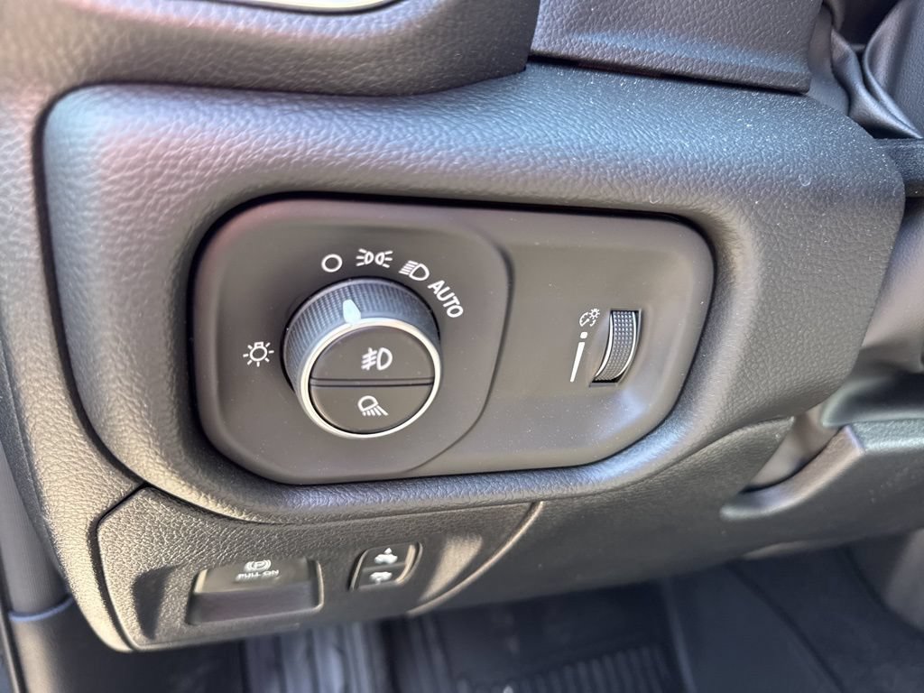 New 2026 RAM 1500 Big Horn AWD/4WD image 11