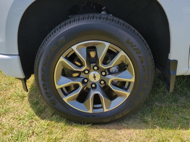 Used 2023 Chevrolet Silverado 1500 RST AWD/4WD image 10