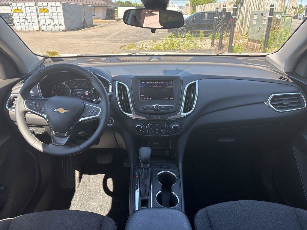 Used 2024 Chevrolet Equinox LT AWD/4WD image 11