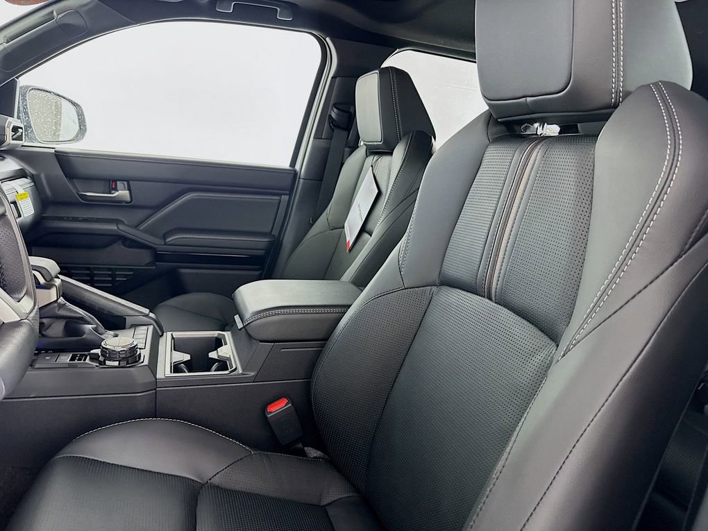 New 2026 Toyota 4Runner Limited AWD/4WD image 32
