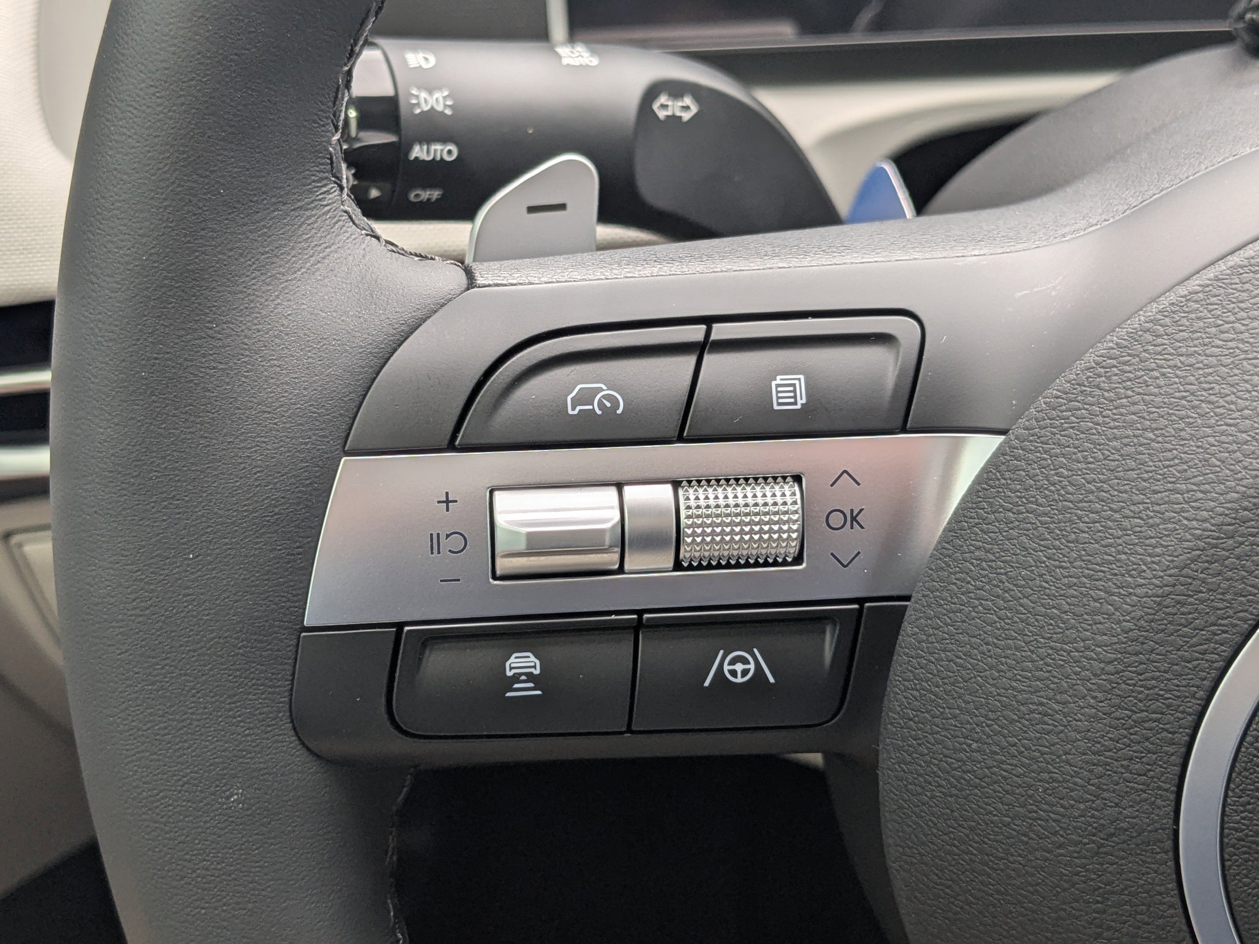 New 2026 Hyundai Tucson Limited FWD image 34