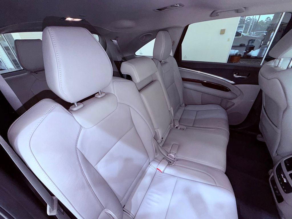 Used 2017 Acura MDX FWD w/ Technology Package image 12