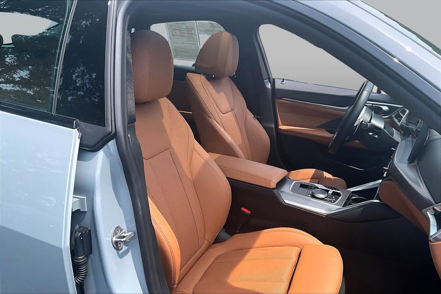 Used 2026 BMW M440i RWD image 9