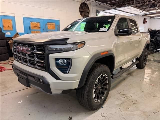 Used 2026 GMC Canyon AT4 w/ Technology Plus Package AWD/4WD image 4