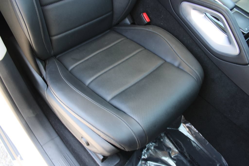 Used 2024 Mercedes-Benz GLS 450 4MATIC image 16