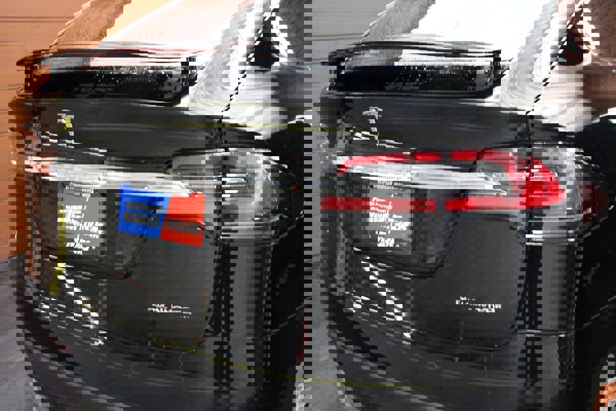 Used 2020 Tesla Model X image 12