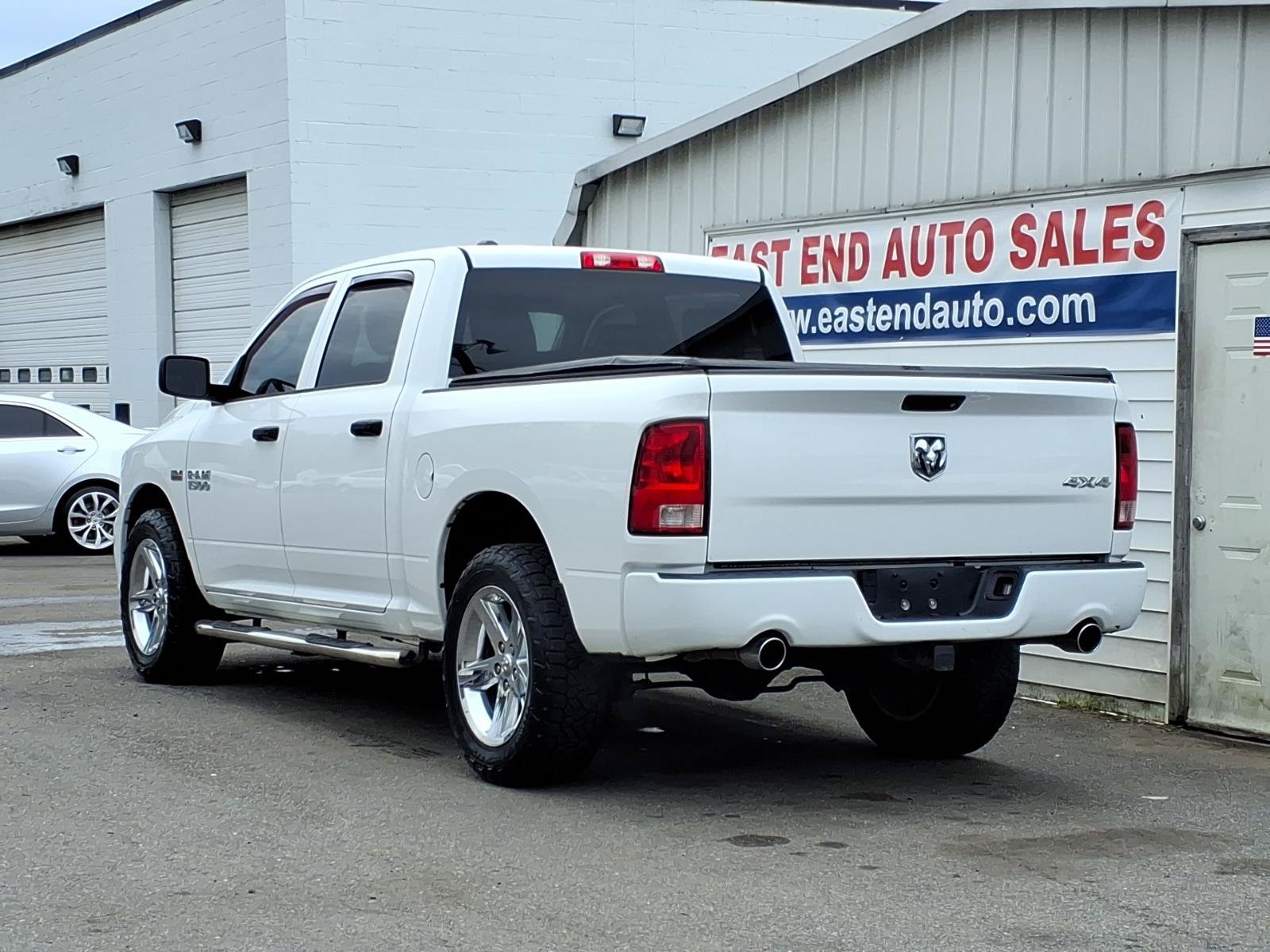 Used 2014 RAM 1500 Express AWD/4WD image 3