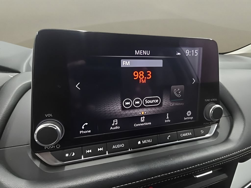 Used 2024 Nissan Rogue SV FWD image 30