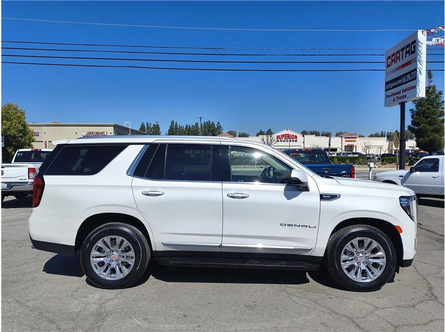 Used 2021 GMC Yukon Denali w/ LPO, Illumination Package image 3