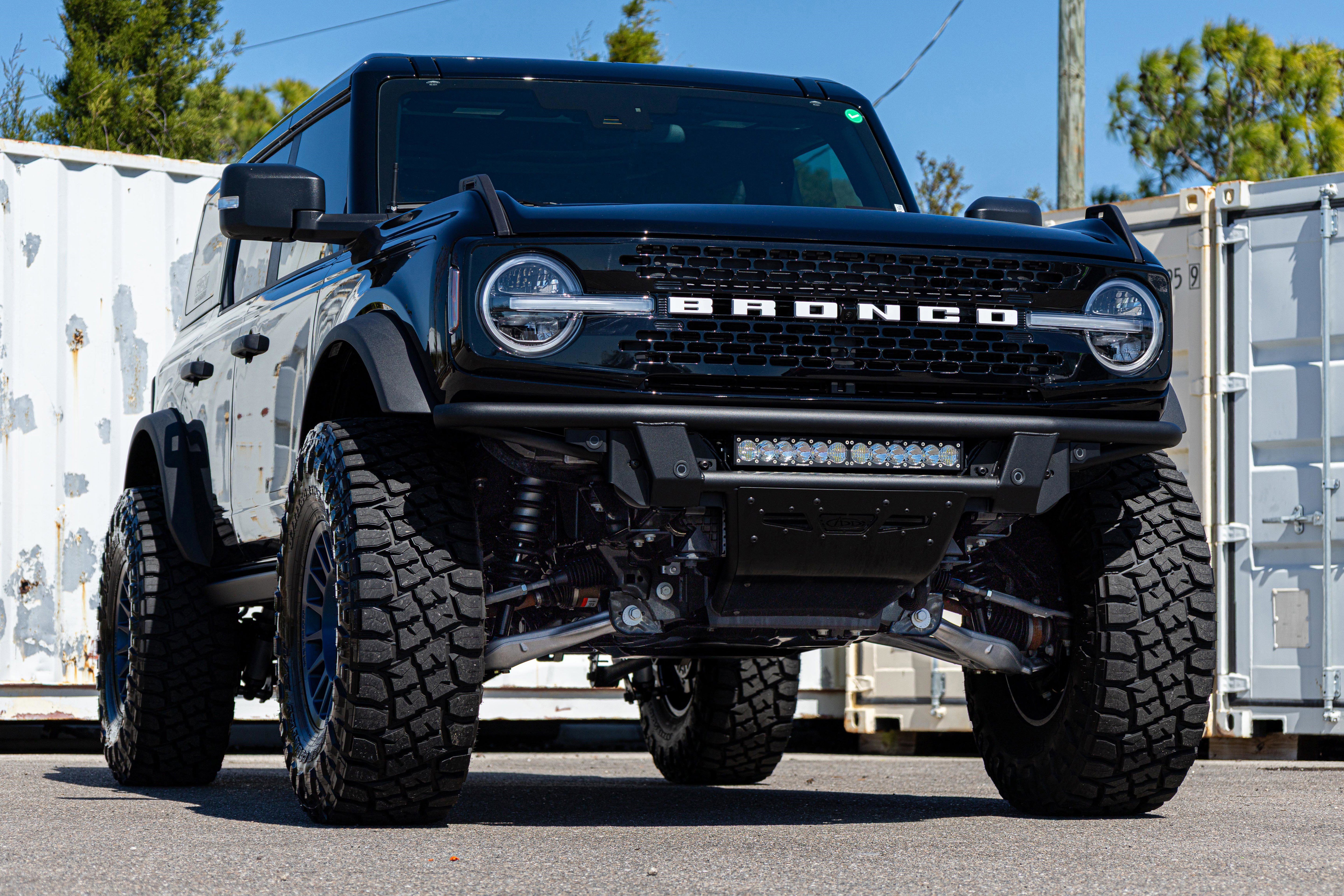New 2025 Ford Bronco Badlands AWD/4WD image 1
