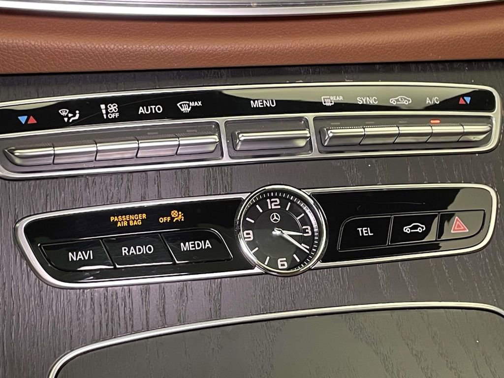 Used 2018 Mercedes-Benz E 400 4MATIC Coupe image 30