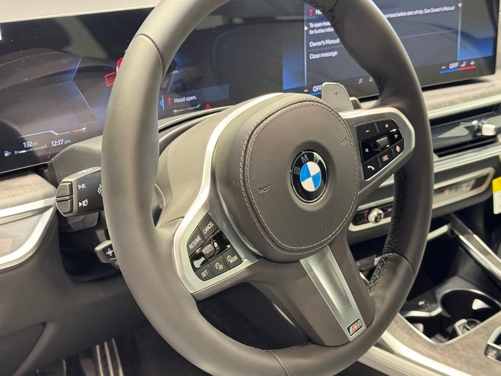 Used 2026 BMW X7 xDrive40i w/ M Sport Package AWD/4WD image 13