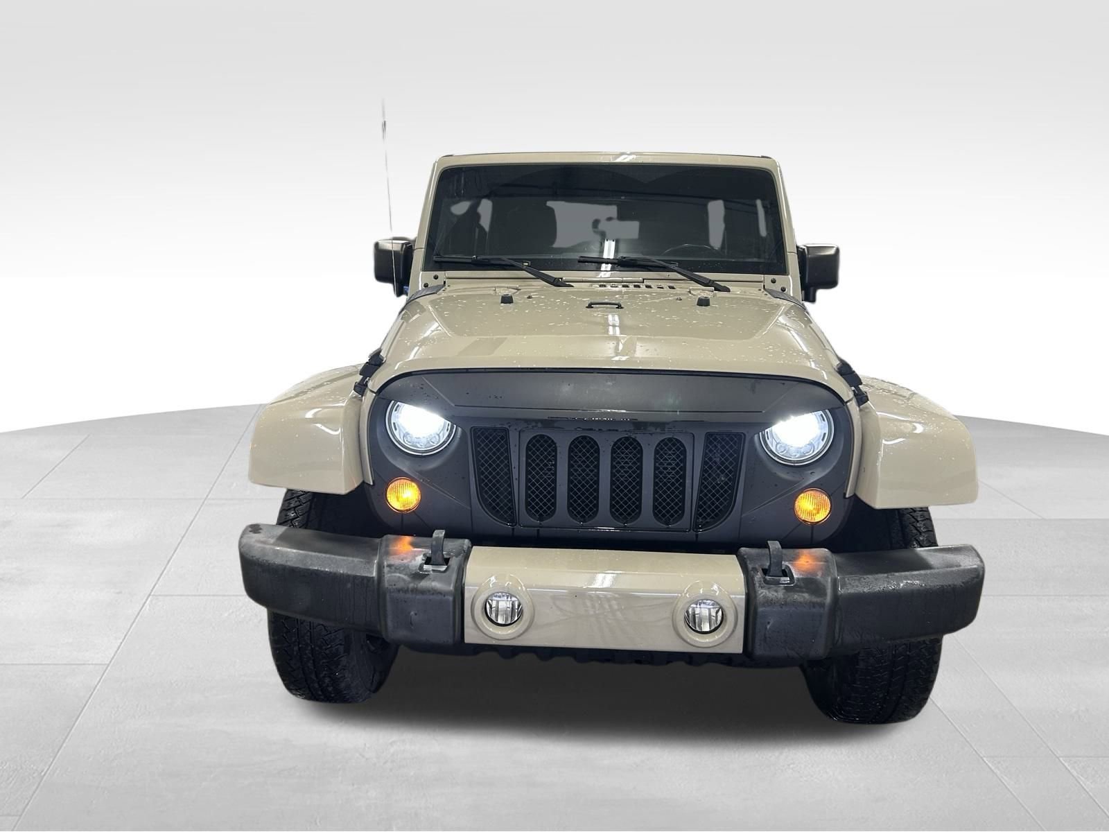 Used 2017 Jeep Wrangler Unlimited Sahara image 9