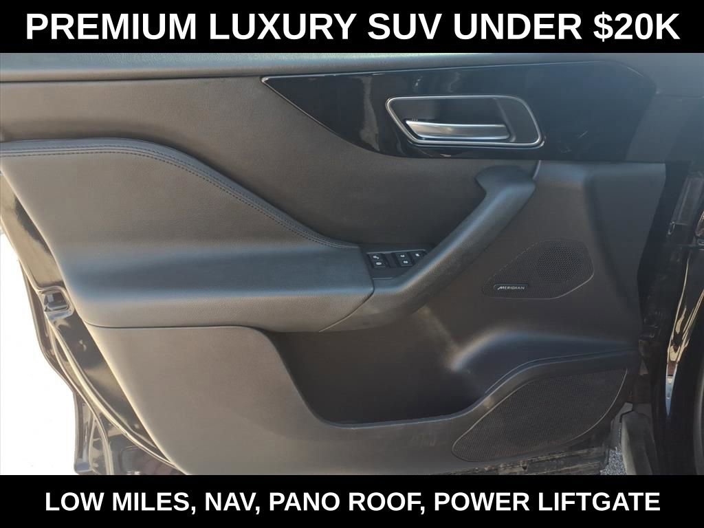 Used 2019 Jaguar F-PACE Premium image 11