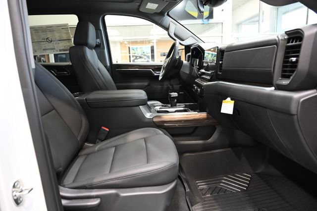 New 2026 Chevrolet Silverado 1500 LT Trail Boss w/ LT Trail Boss Premium Package AWD/4WD image 11