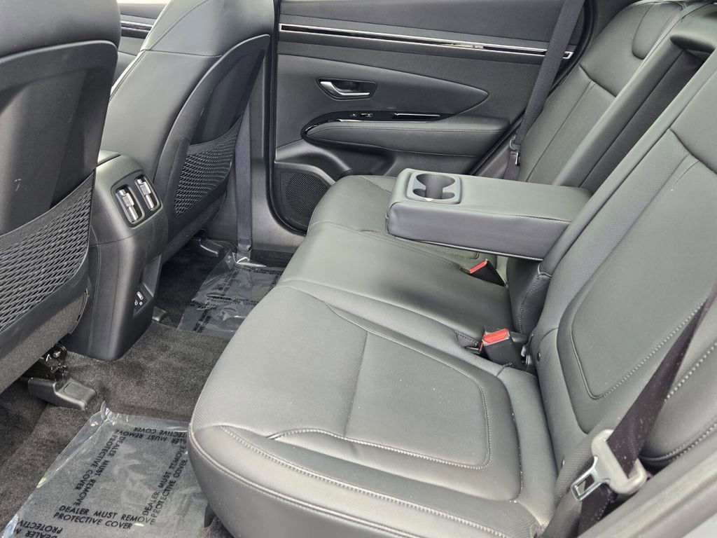 Certified 2024 Hyundai Tucson Limited FWD image 11