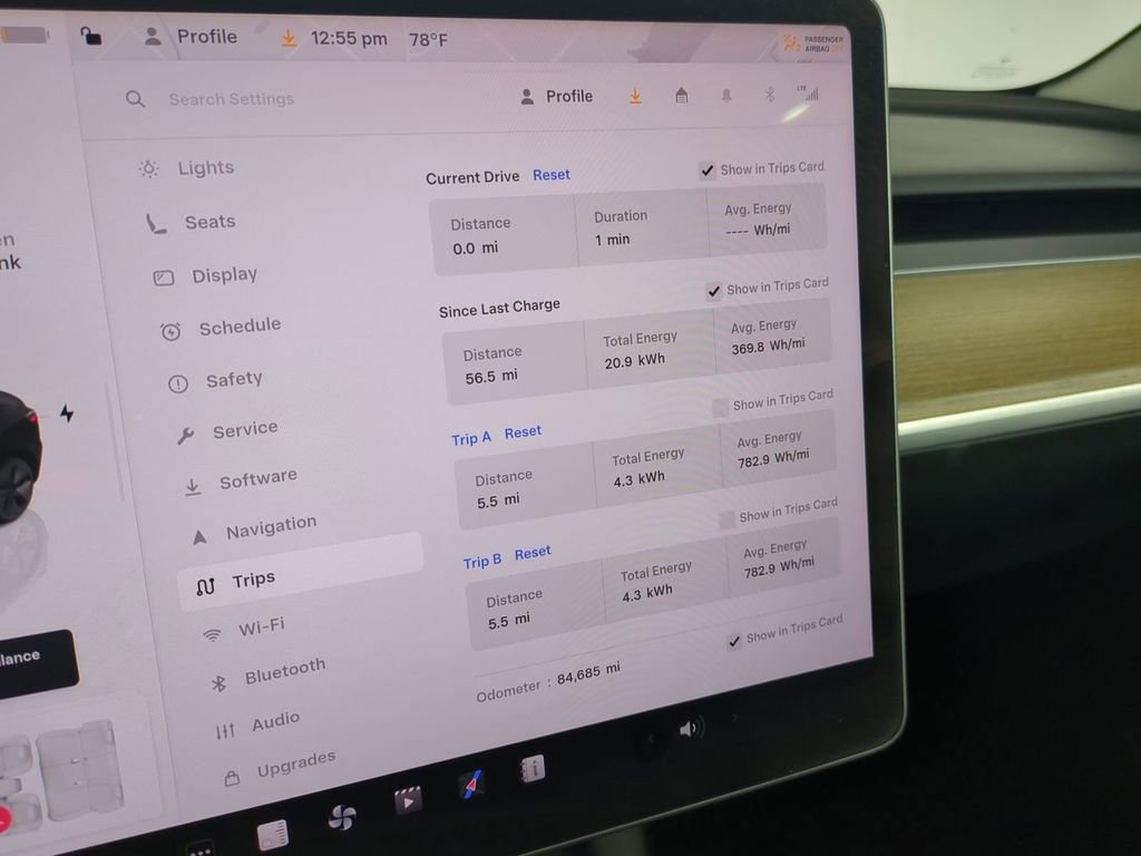 Used 2023 Tesla Model 3 Standard Range image 33