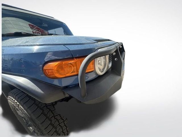 Used 2012 Toyota FJ Cruiser 4WD w/ Upgrade Pkg image 10