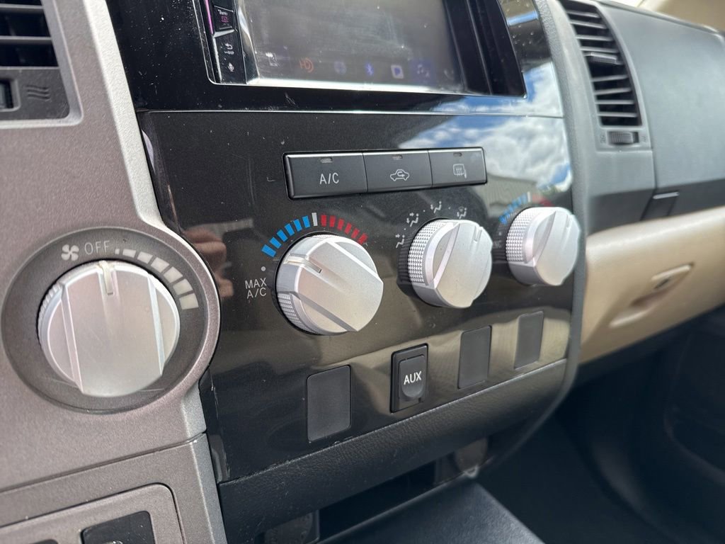 Used 2012 Toyota Tundra 4x4 Double Cab image 17
