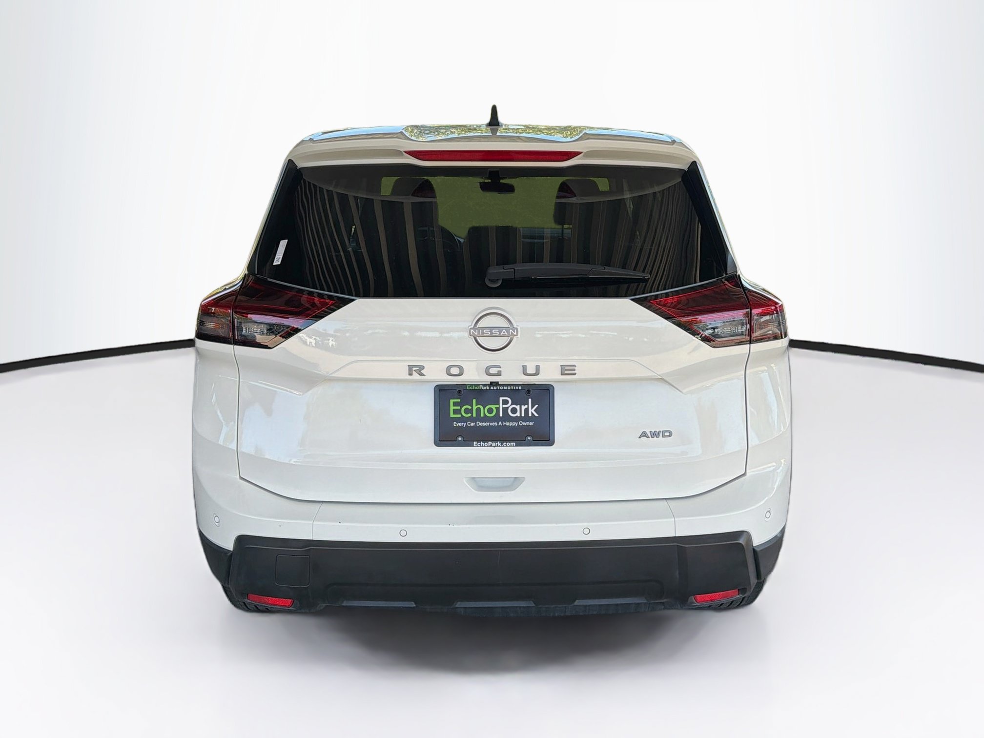 Used 2025 Nissan Rogue S AWD/4WD image 7
