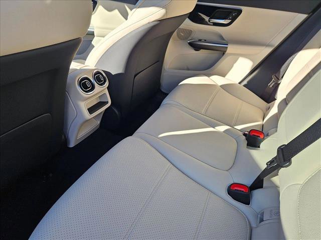 New 2026 Mercedes-Benz GLC 300 image 15