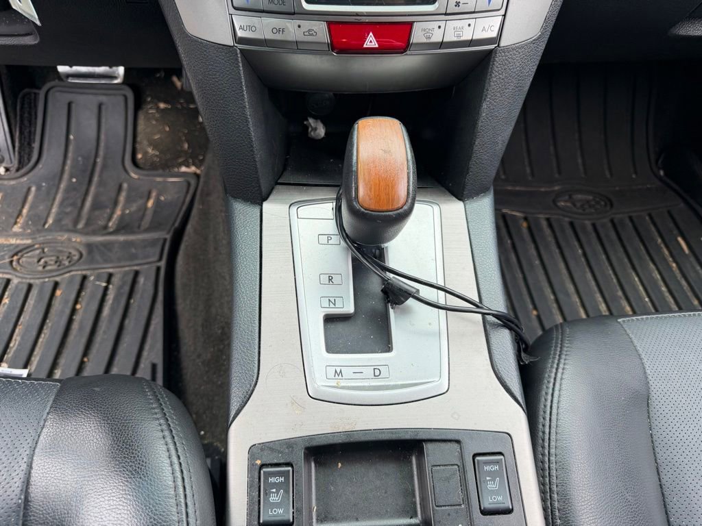 Used 2013 Subaru Outback 2.5i Limited AWD/4WD image 30