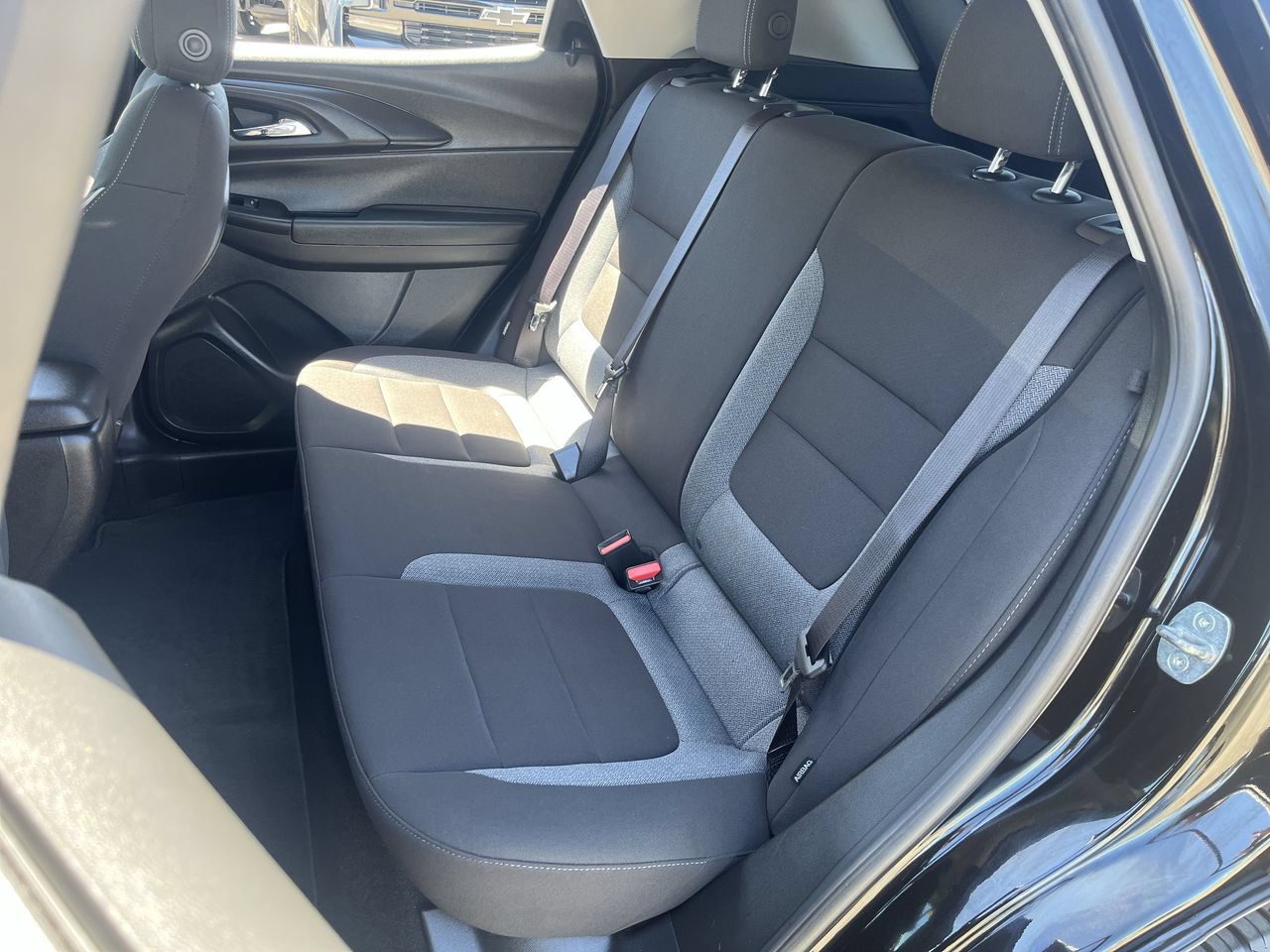 Used 2023 Chevrolet TrailBlazer LT FWD image 21