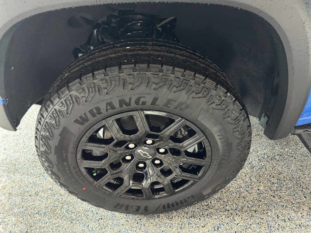 New 2026 Chevrolet Colorado Trail Boss w/ Off-Road Front Bumper Package image 34